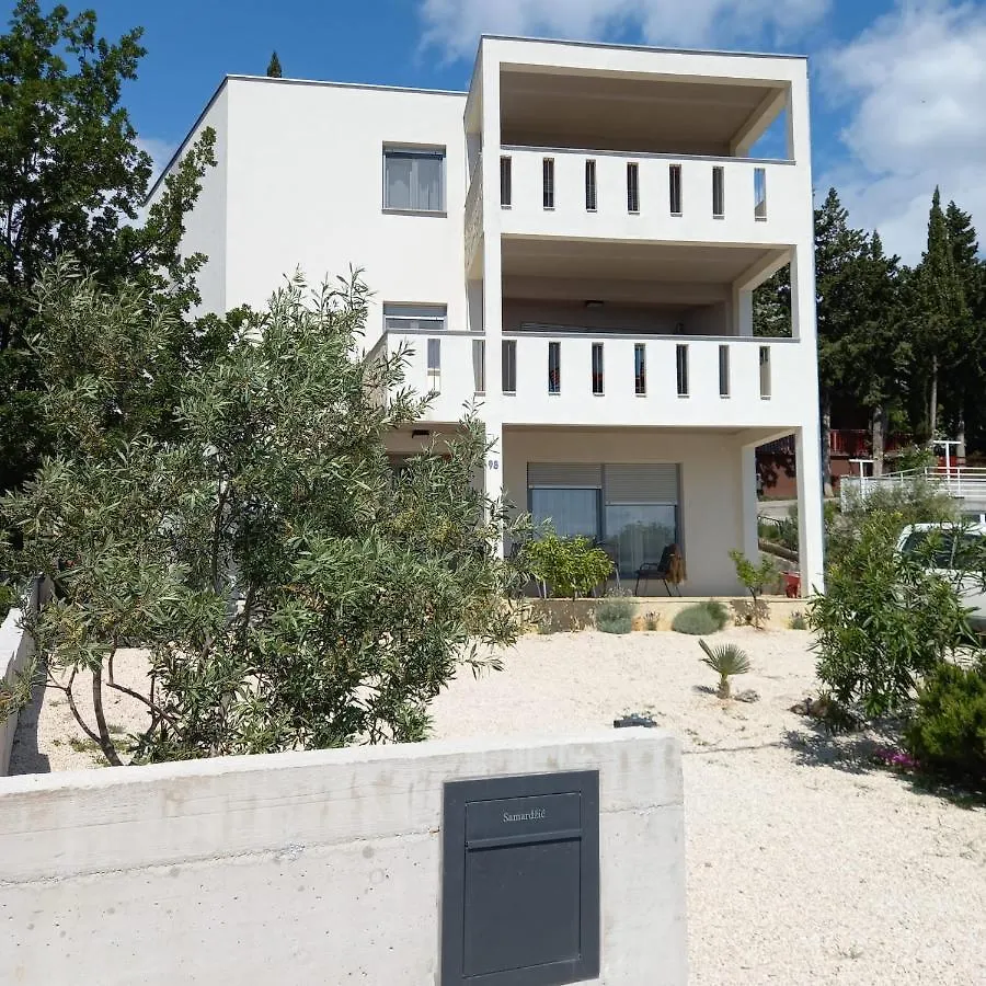 Appartement Apartmani Tin Starigrad Paklenica Kroatië