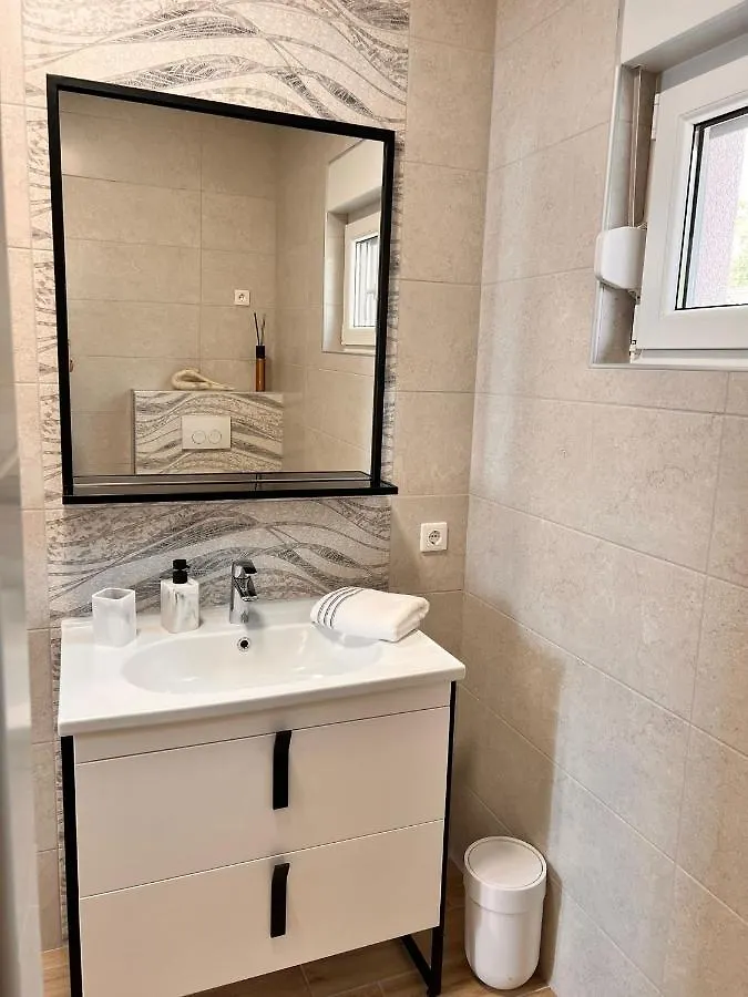 Appartement Apartmani Tin Starigrad Paklenica