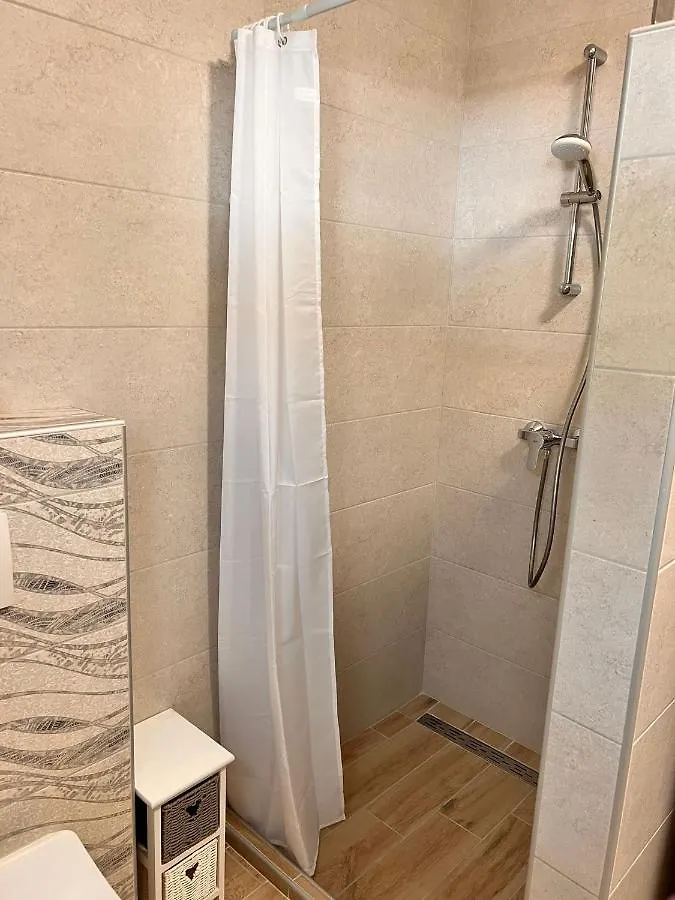 Apartmani Tin Starigrad Paklenica